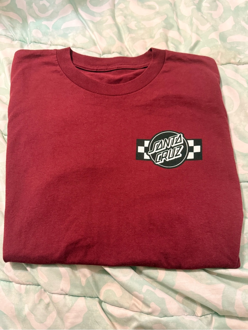 Santa Cruz Skateboards Men's Short-Sleeve T-Shirt in Burgundy/SmallNWOT